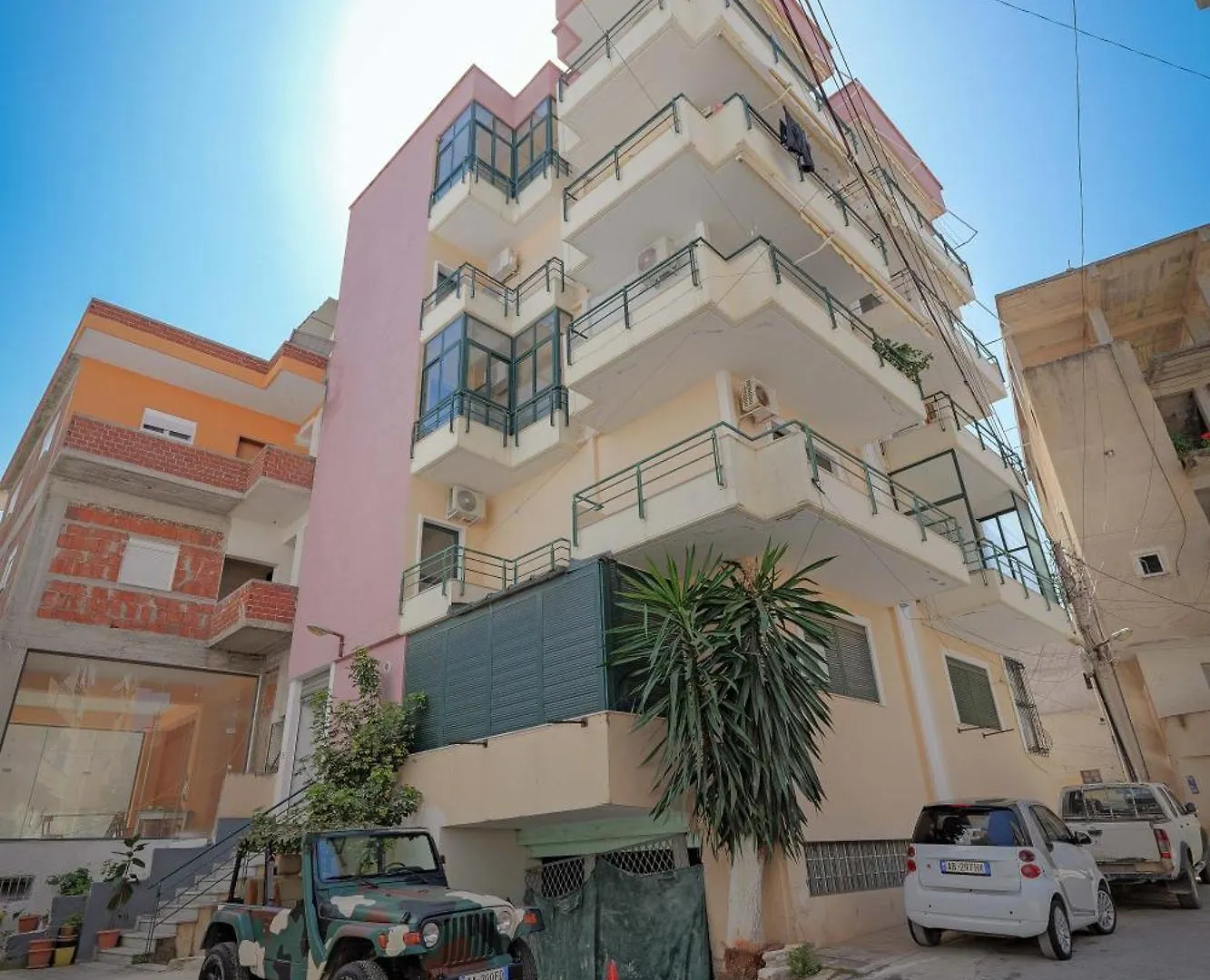 Florenc Apartment Sarande