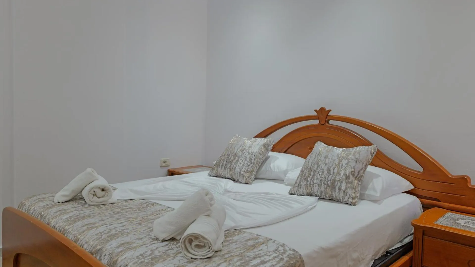 Florenc Apartment Sarande
