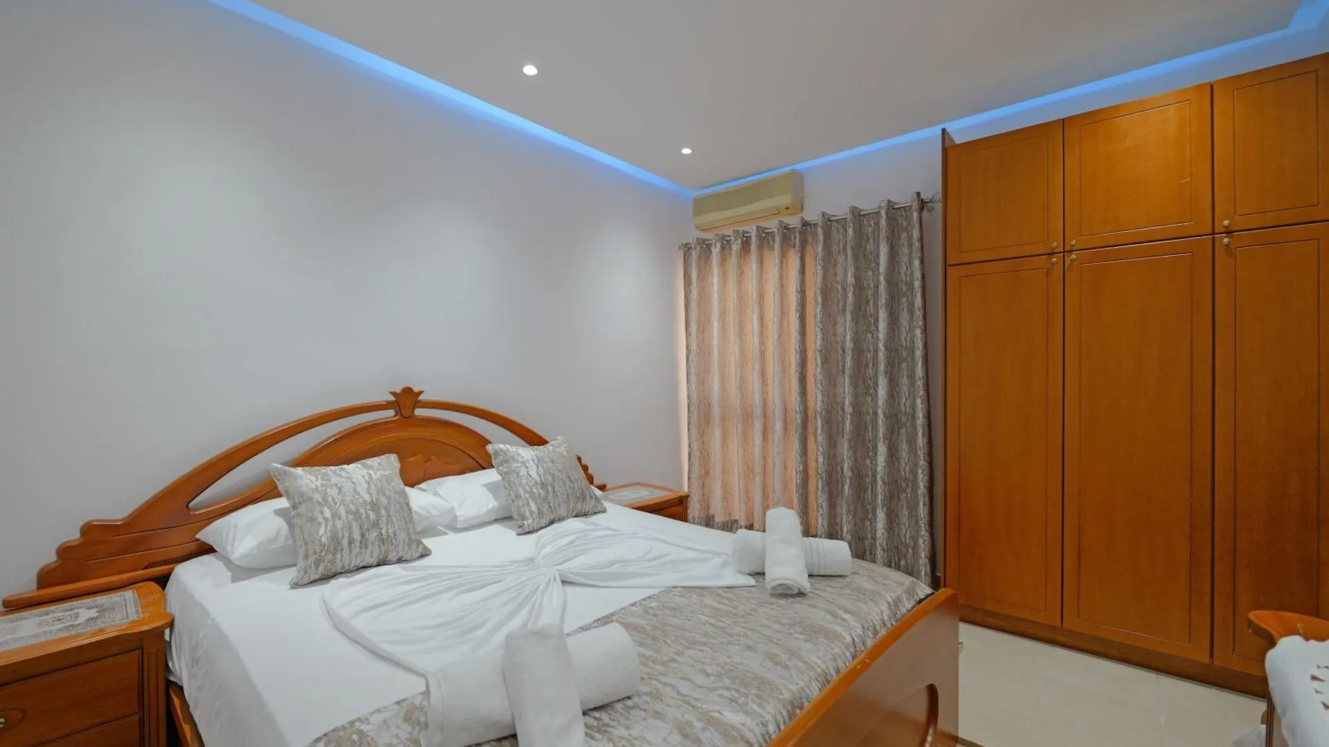 Florenc Apartment Sarande