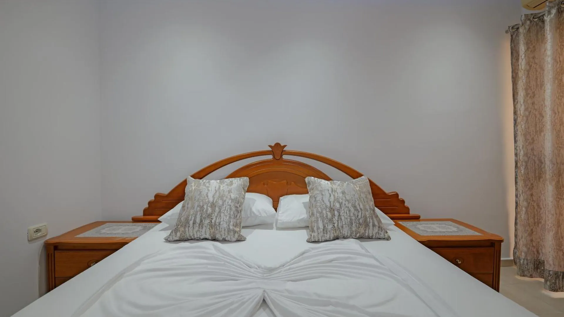 Florenc Apartment Sarande