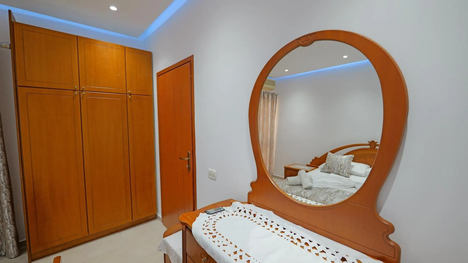 Florenc Apartment Sarande