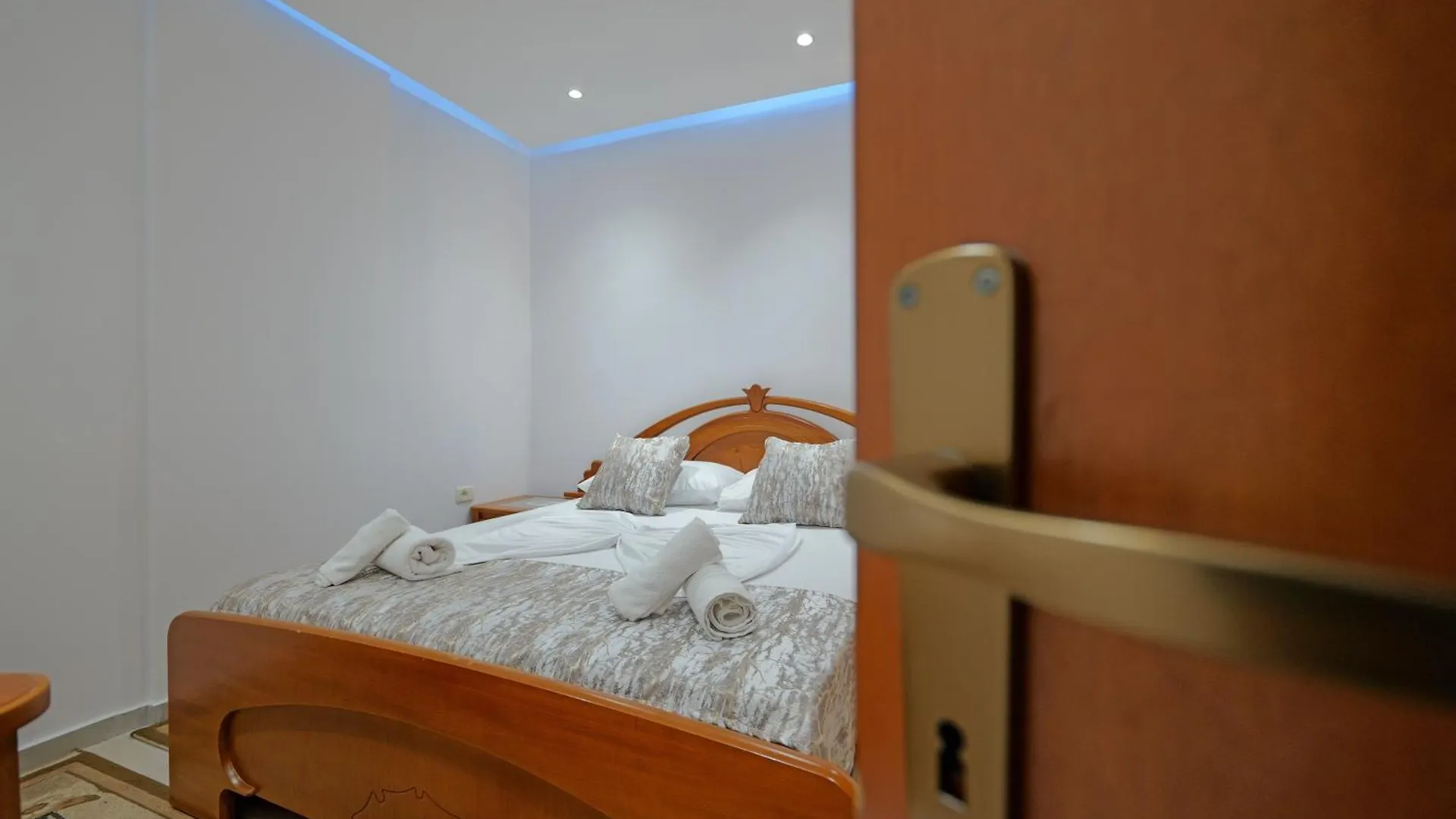 Florenc Apartment Sarande 0*,