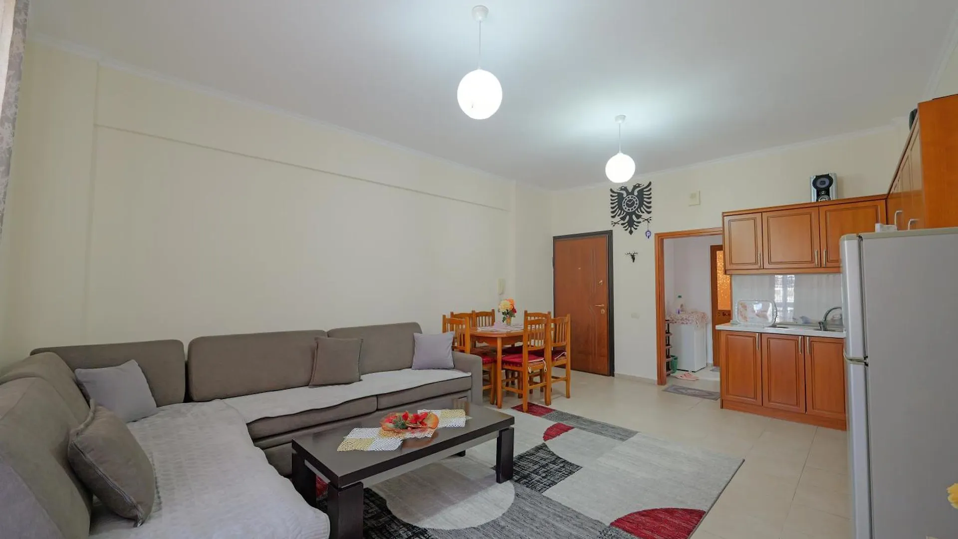 Florenc Apartment Sarande