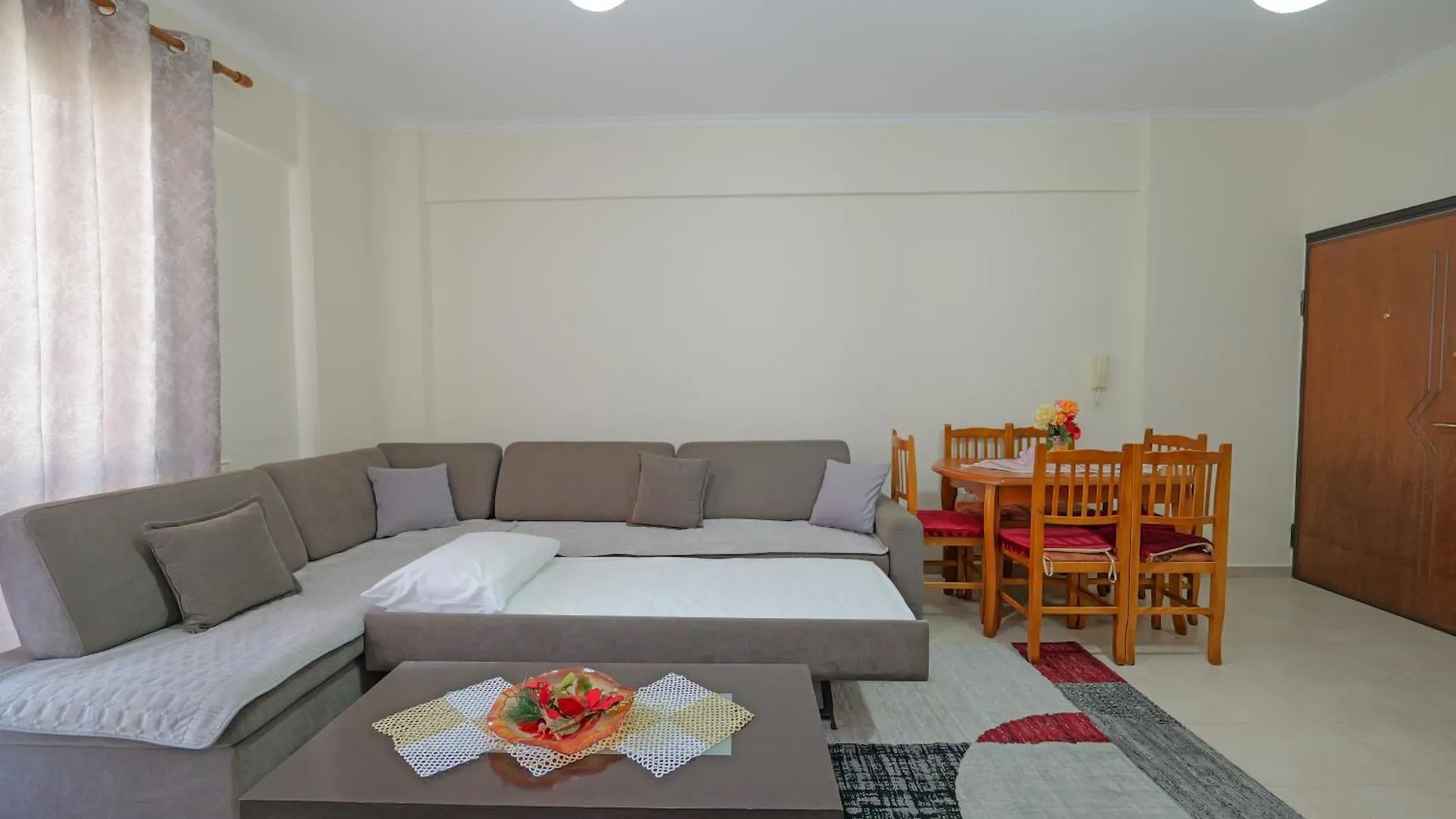 Florenc Apartment Sarande
