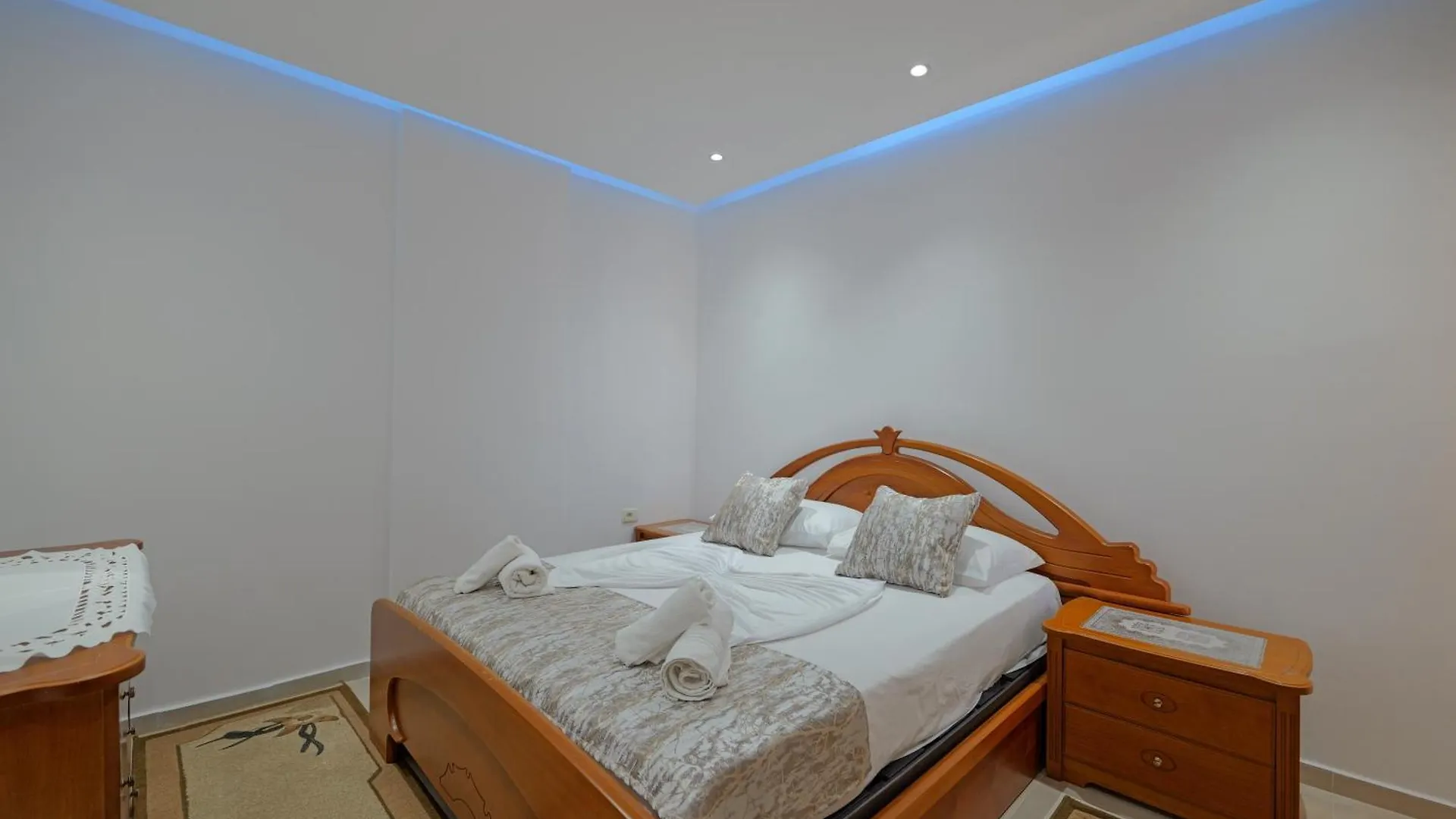 Florenc Apartment Sarande